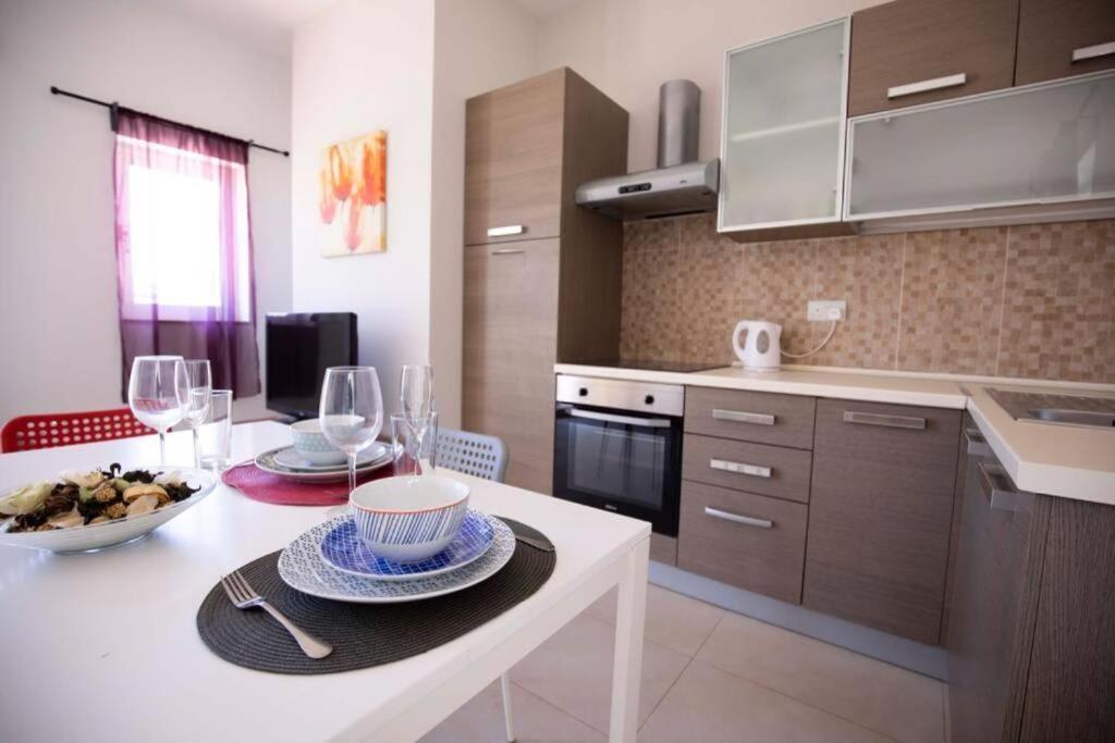 Metrostays Apartament סליאמה מראה חיצוני תמונה