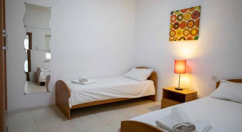 Metrostays Apartament סליאמה מראה חיצוני תמונה