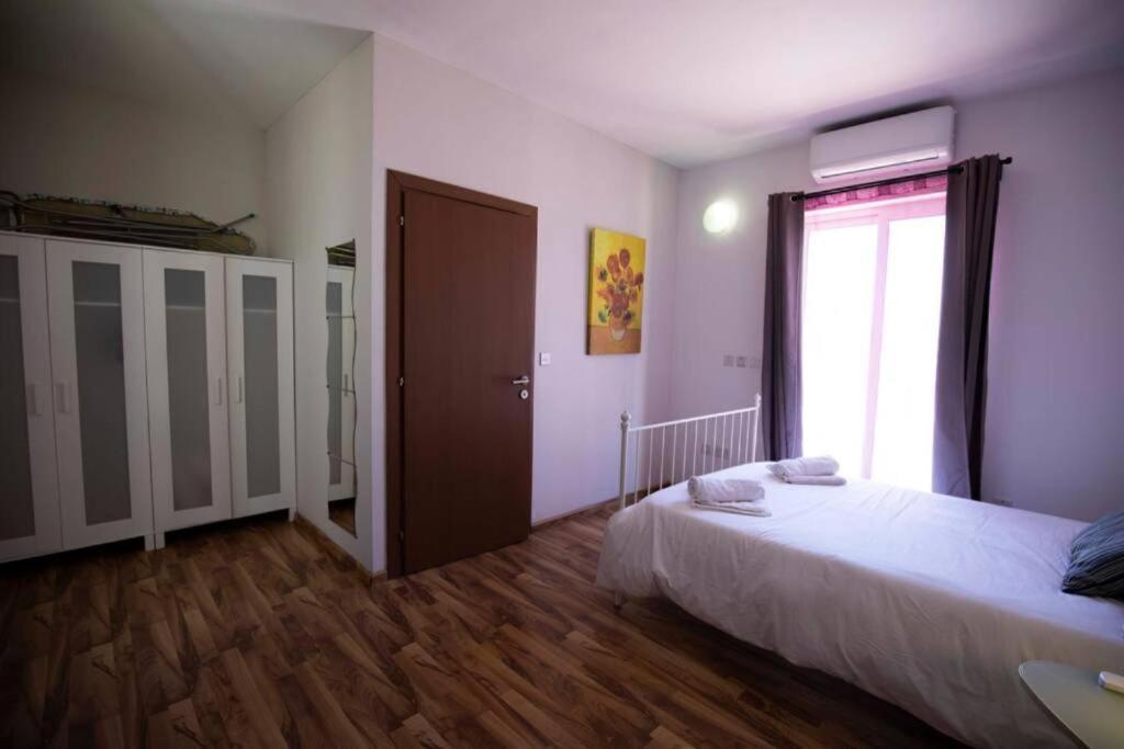 Metrostays Apartament סליאמה מראה חיצוני תמונה